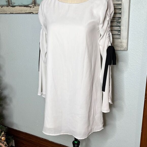 Lulus White Mini Adjustable Long Sleeve Women's Shift Dress Size Extra Small - Picture 2 of 11